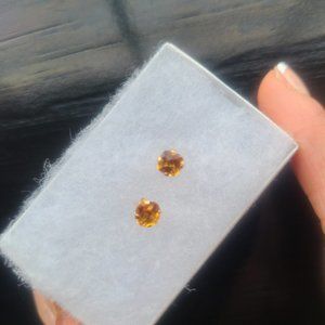 Brand new 14kt gold citrine earrings, 5mm